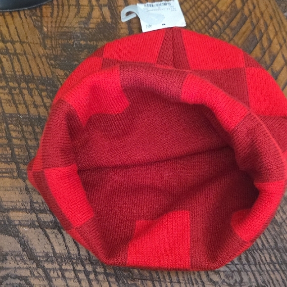 NWT Coke Red Plaid Beanie - Picture 4 of 4